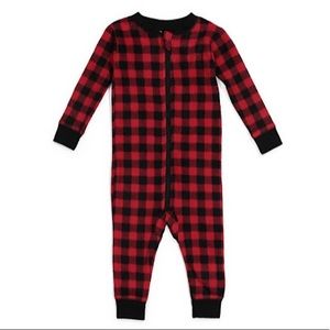 Jaclyn Intimates Infant Pajamas....Size: 12 Mths